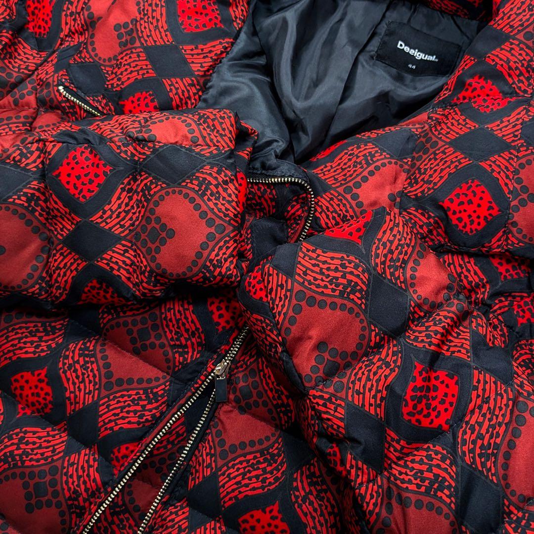 【完売品 美品】Desigual デシグアル ダウンジャケット ハート柄 総柄