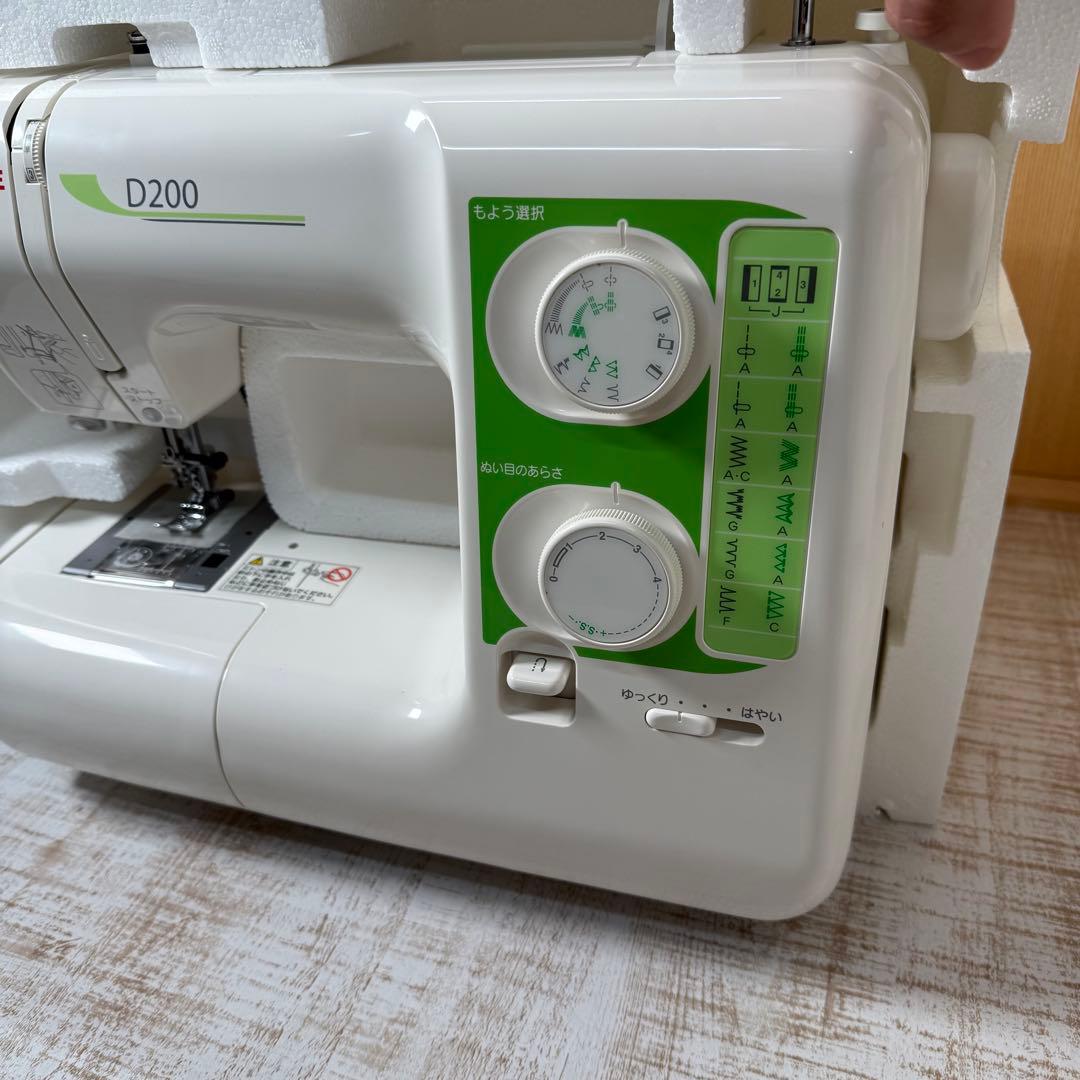 未使用　ジャノメ　電子ミシン本体　D200　Janome