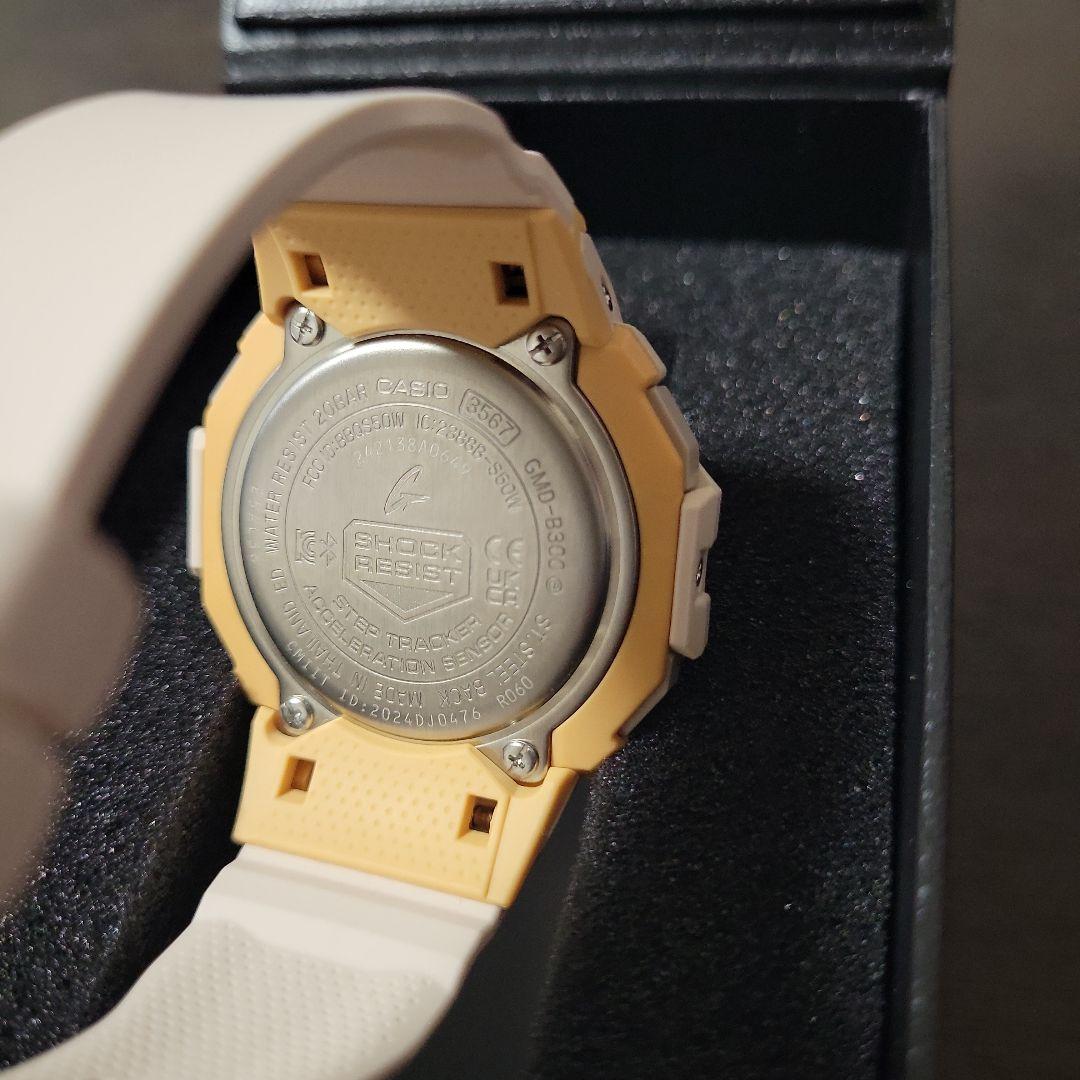 G-SHOCK ベージュ デジタル腕時計