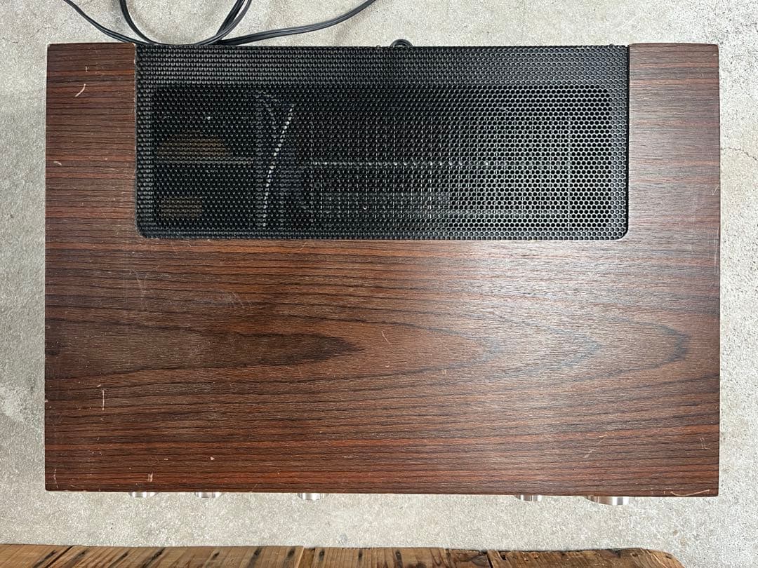 片チャンネルしか音出ません。LUXMANプリメインアンプL-48A