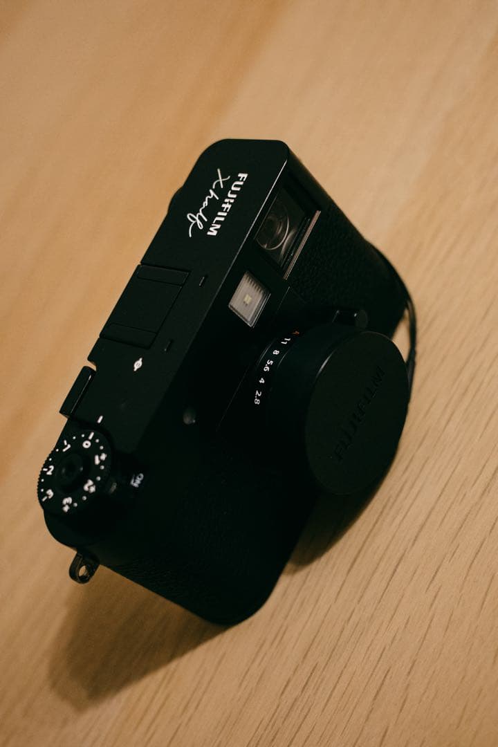 送料込み xhalf ブラック FUJIFILM