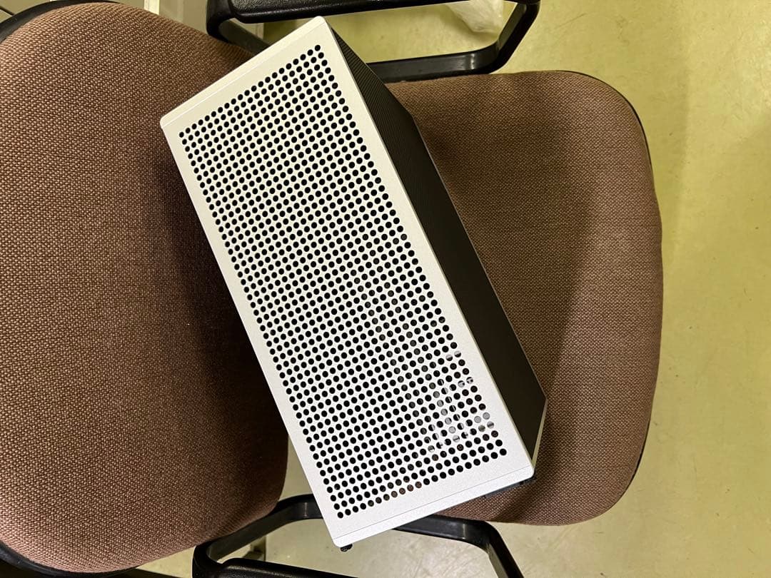 NCASE M1 EVO シルバー ITXケース