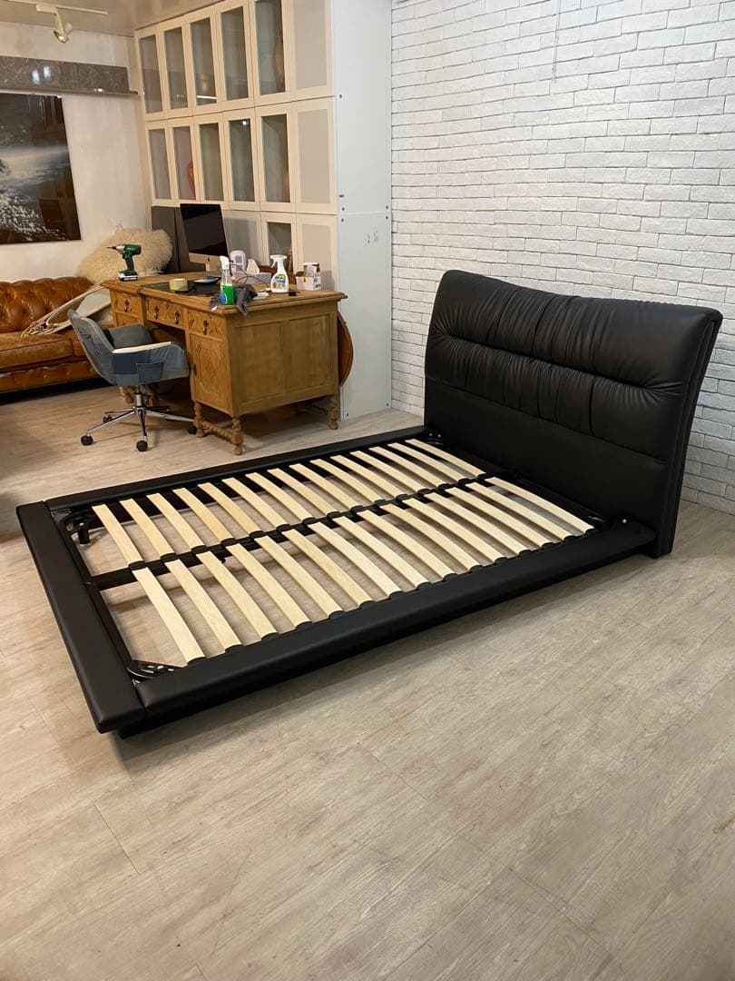 【東京都内23区配送無料】美品　ニトリ　ダブルベット　床置き　ブラック　フレーム