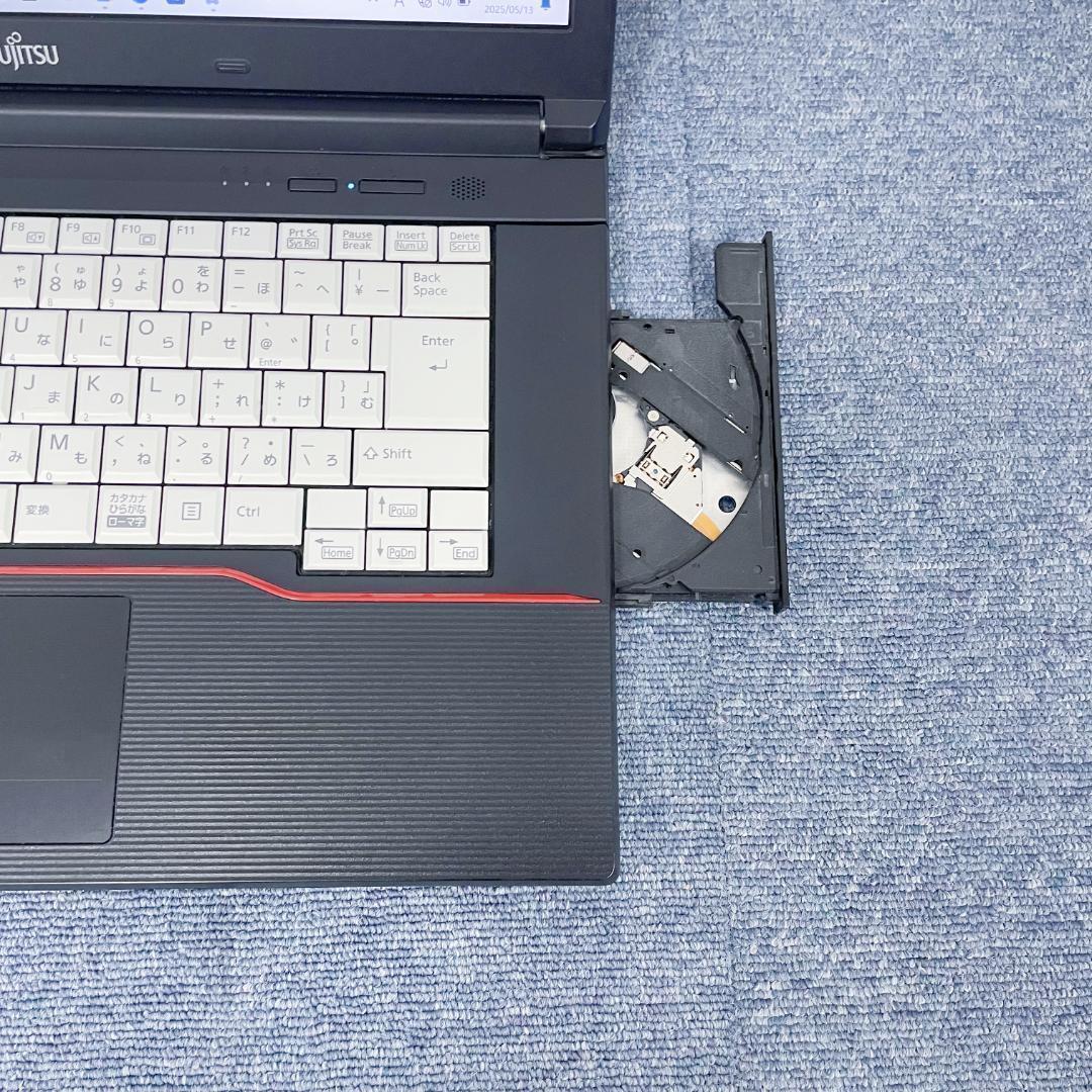FUJITSU ノートPC Windows 11 SSD256GB搭載