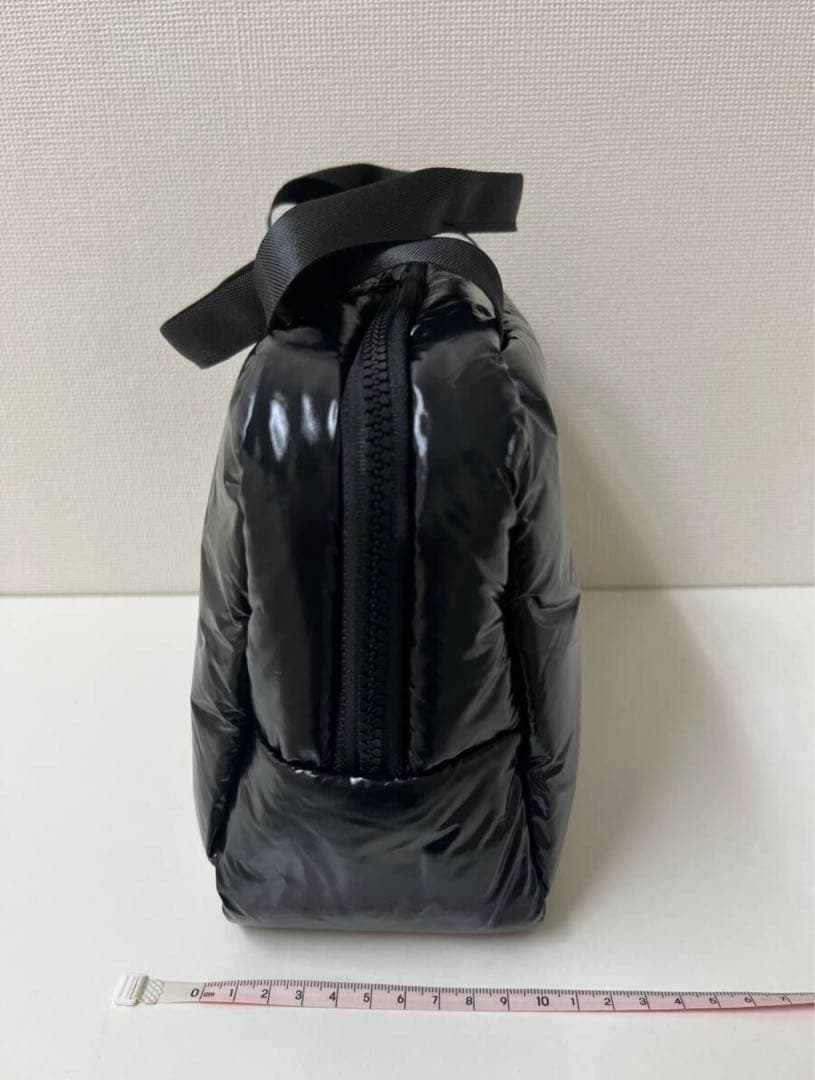 CHANEL ノベルティブラック ナイロンポーチ 約25cm