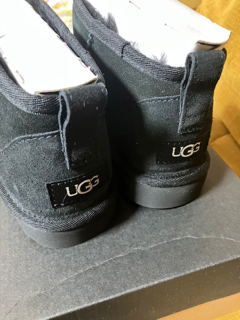 UGG クラシック ウルトラミニ ブラックムートンブーツ 25cm