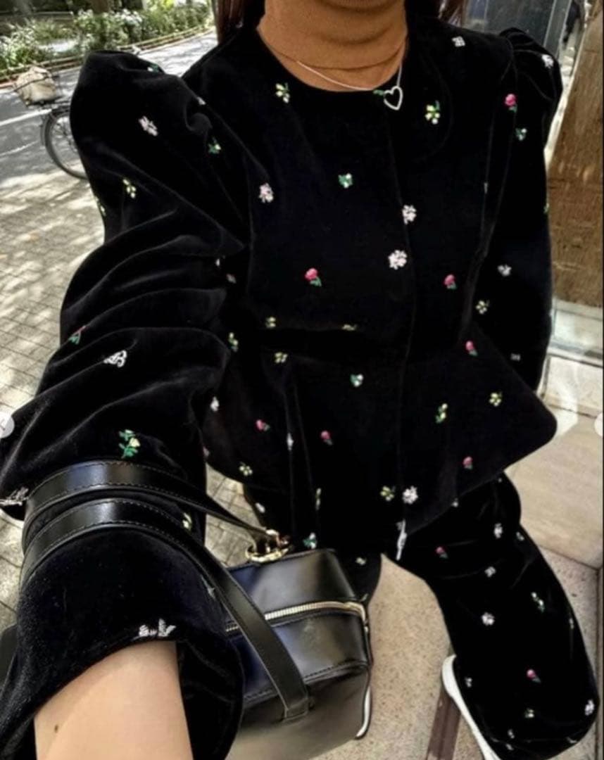 トップス B. STARRY PEPURAMU CARDIGAN bibiy