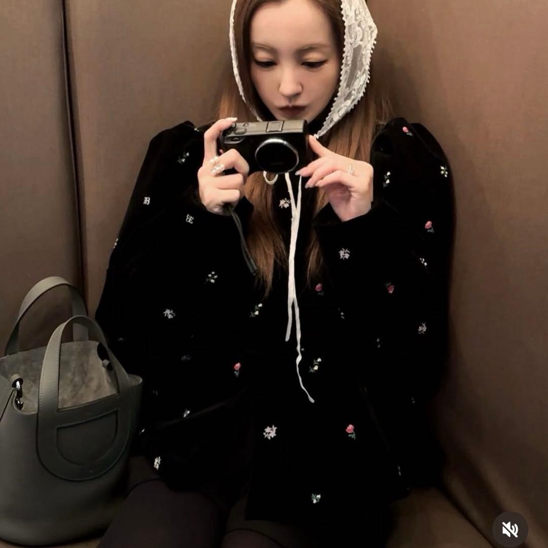 トップス B. STARRY PEPURAMU CARDIGAN bibiy