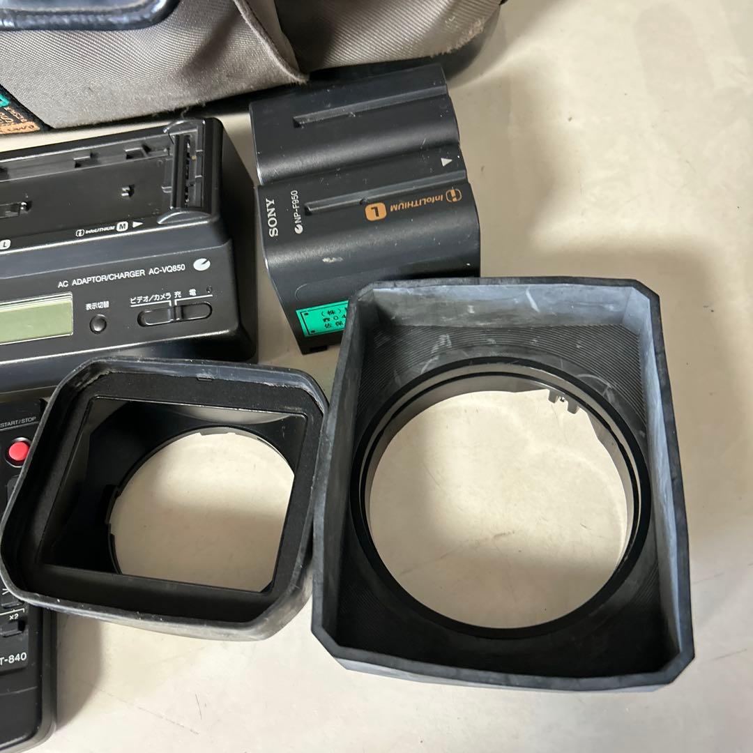 【ジャンク/故障品】ソニーDCR-VX2000 ビデオカメラ＋AC-VQ850