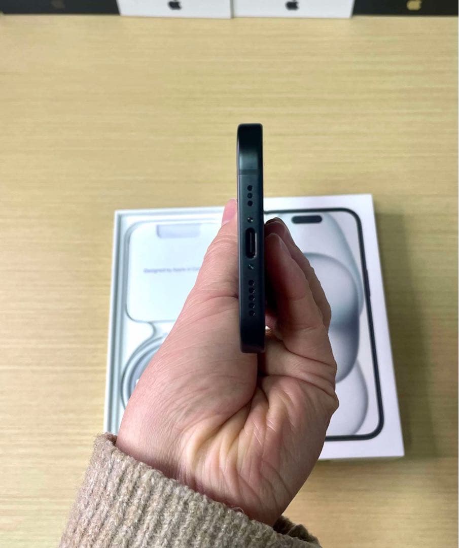 IPHONE 15 128GB 美品　Simフリー