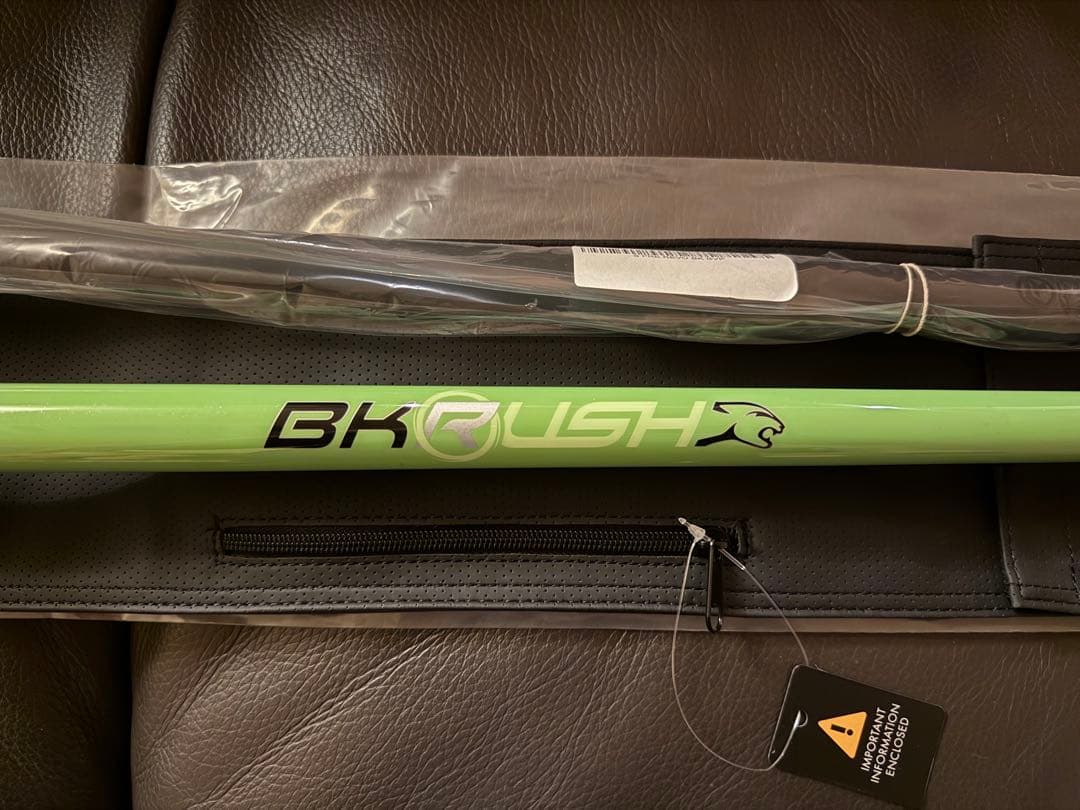 気まぐれ値下げPREDATOR BK RUSH NEON GREEN SW