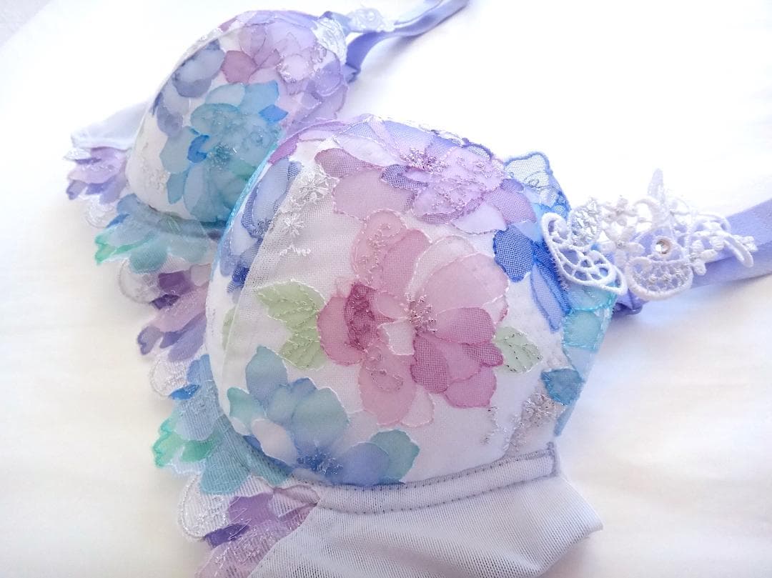 ワコール ルジェ　ブラジャーD65 & ショーツM　水色紫花柄紐パン