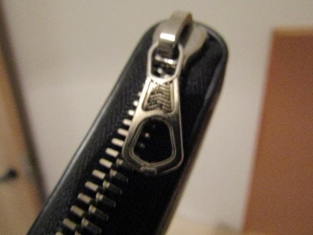 BALENCIAGA バレンシアガ グラフィティ ラウンドファスナー長財布 保証