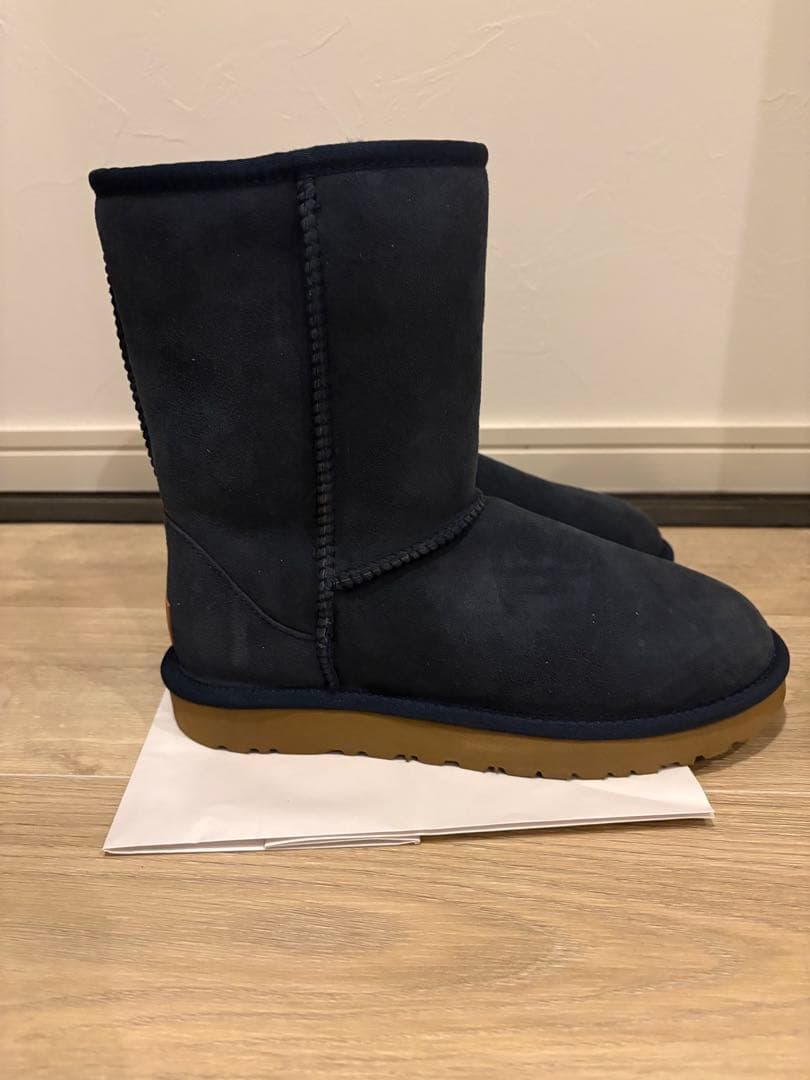 UGG ネイビー ムートンブーツ