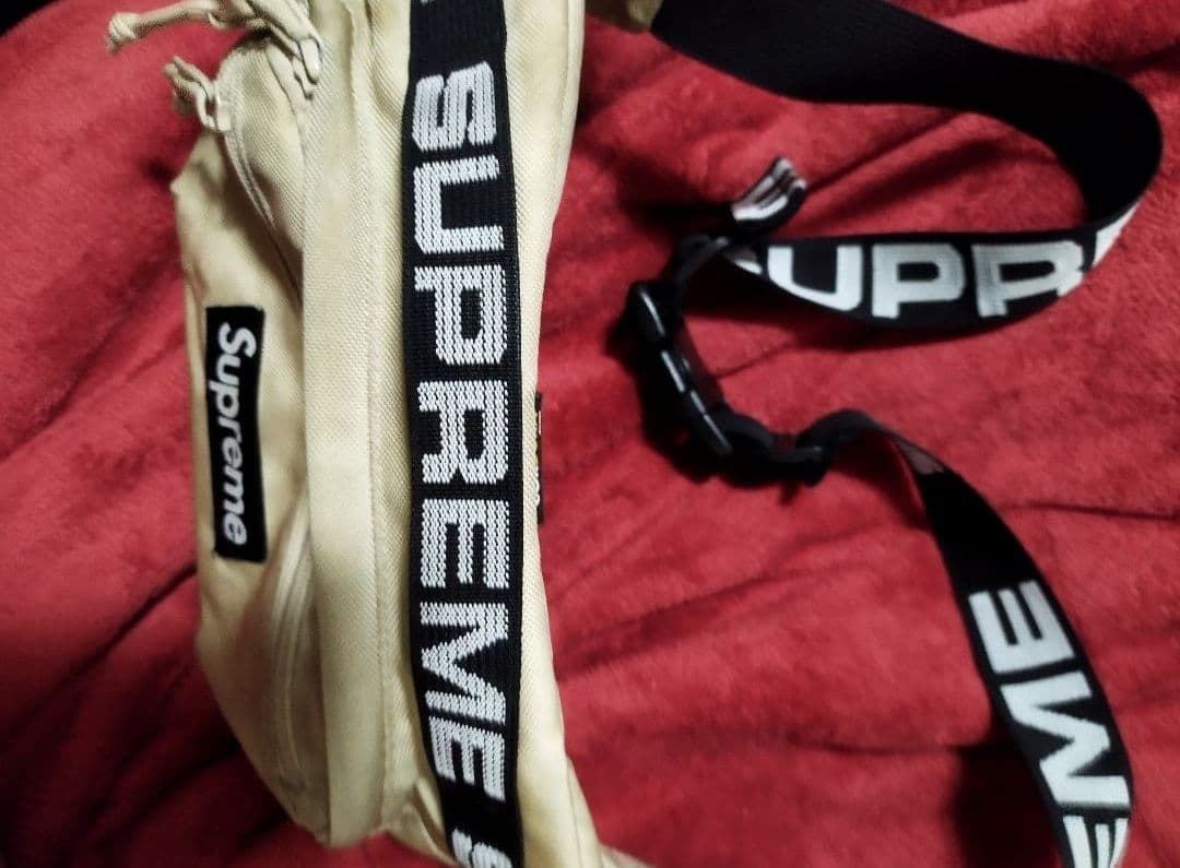 2/7まで！ 売切価格！美品【最安値】Supreme 18ssウエストバッグ