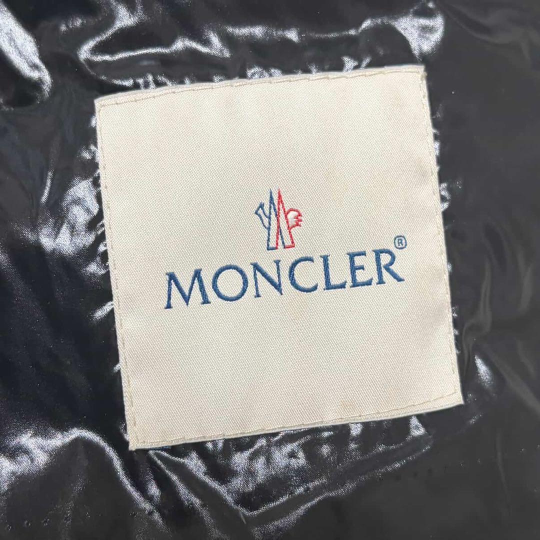 モンクレール BADY　バディ ダウンジャケット　黒　ブラック　光沢 フード　0