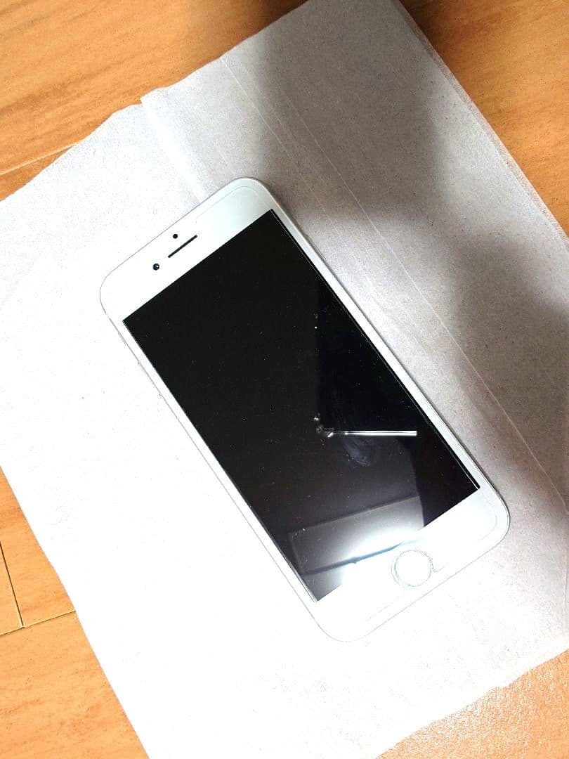 iPhone8 64GB（シムフリー） 箱等の付属品有