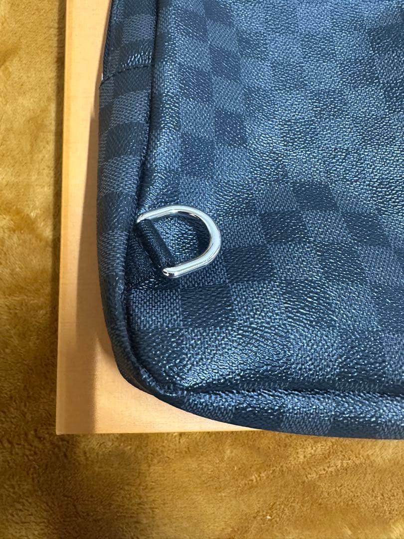 LOUIS VUITTON ルイ・ヴィトン　アヴェニュースリングバッグ