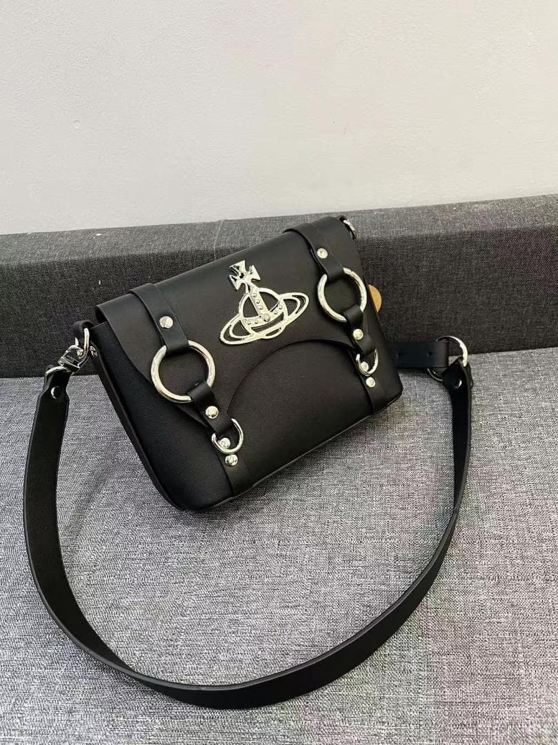 VIVIENNE WESTWOOD ショルダーバッグ