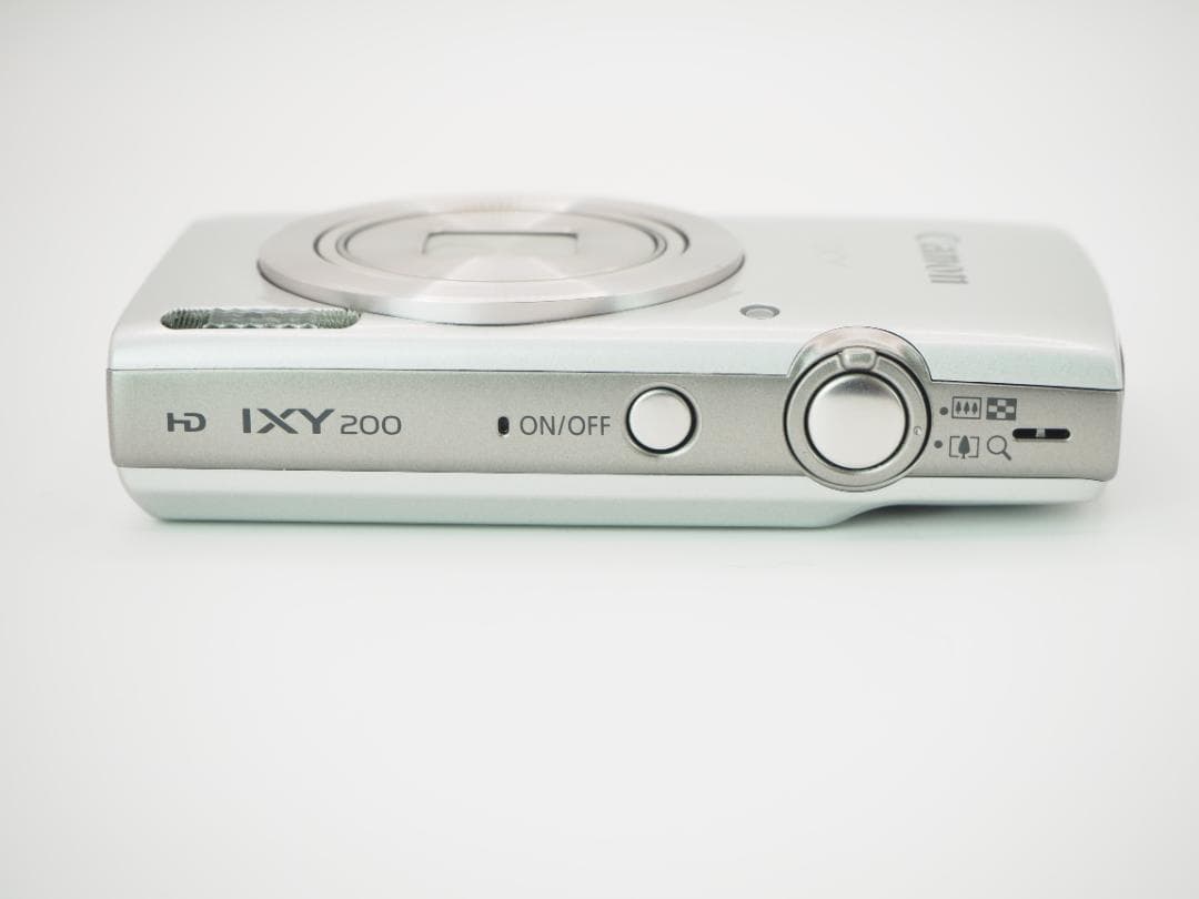 Canon キャノン デジタルカメラ IXY200 シルバー 2000万画素