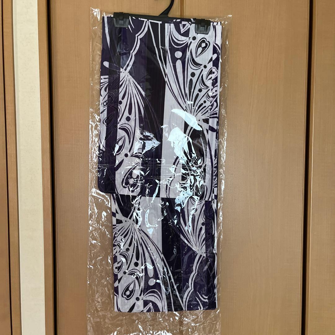 レディース　仕立て上がり　浴衣　白×紫　縦縞　地模様　蝶柄　スッキリ　ストライプ