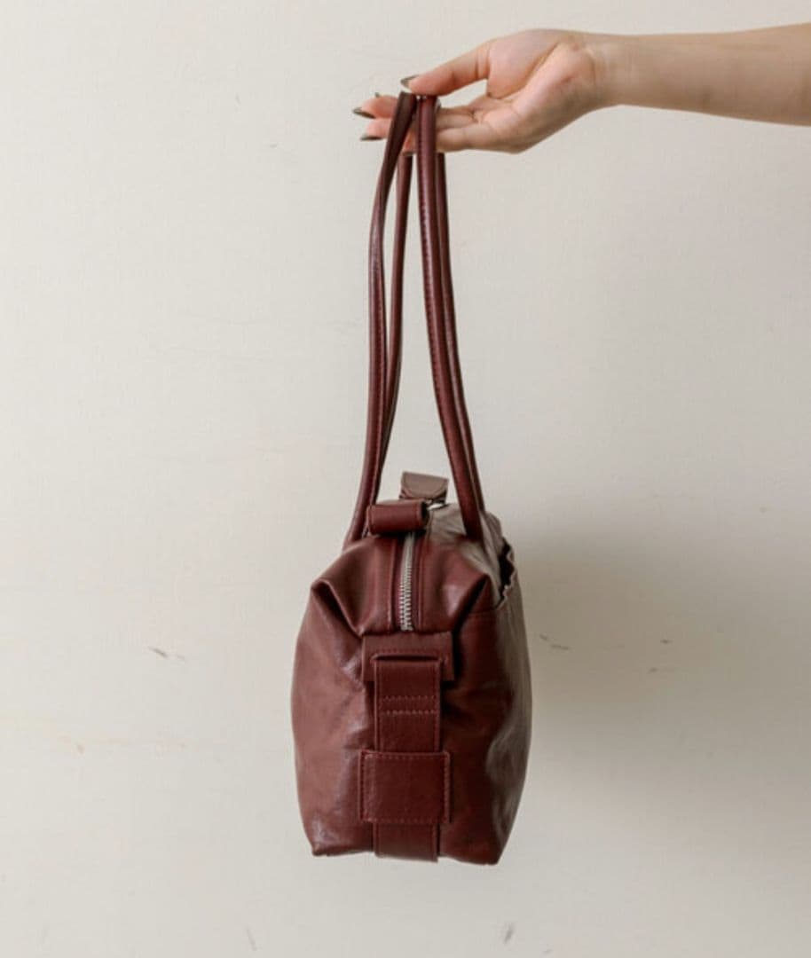 人気✨イアパピヨネ　ロングハンドル　ボストンバッグ　ボルドー