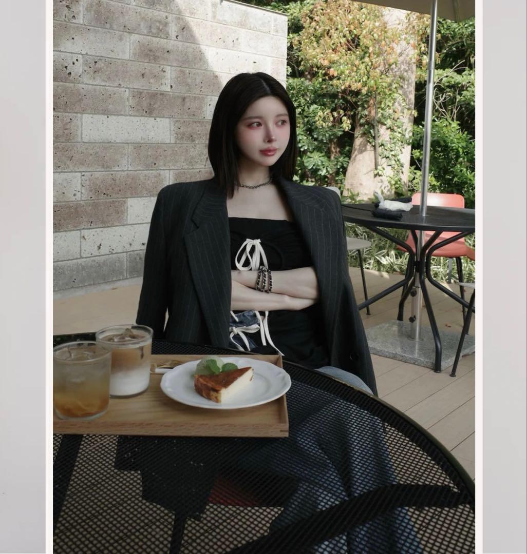 ダーリッチ カスケードフリルベアトップ 試着のみ新品 ブラック