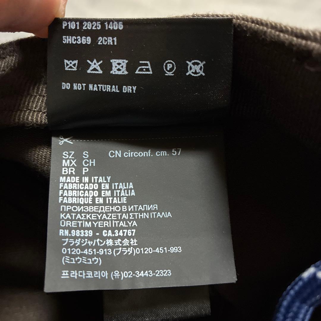 miumiu ベースボールキャップ