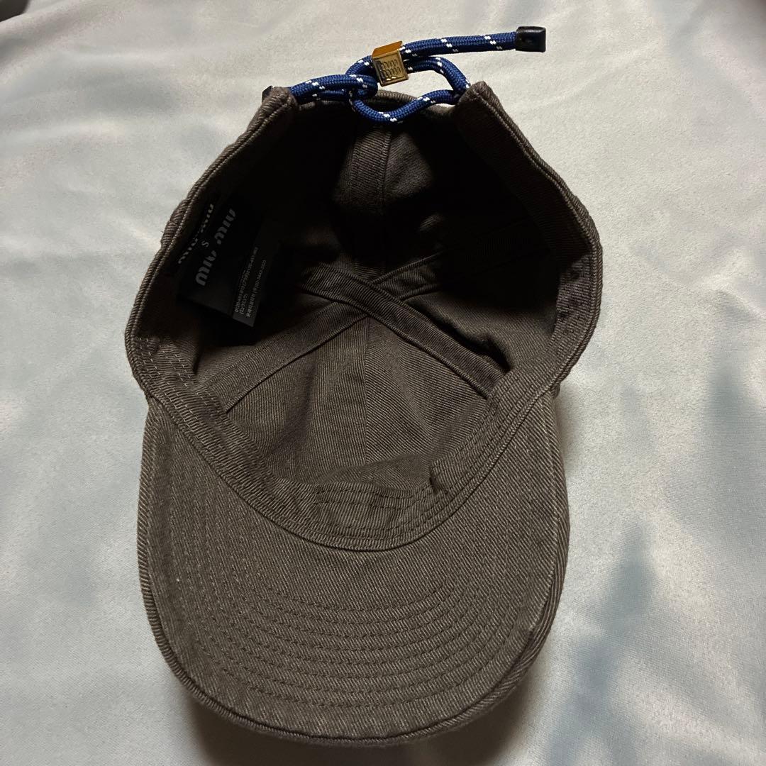 miumiu ベースボールキャップ