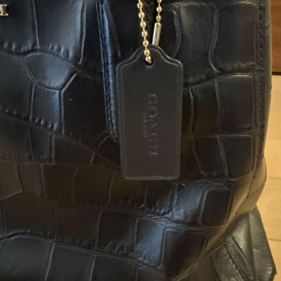 COACH クロコ型押しハンドバック