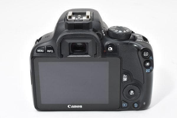 キャノン Canon EOS Kiss X7 レンズキット SDカード付き