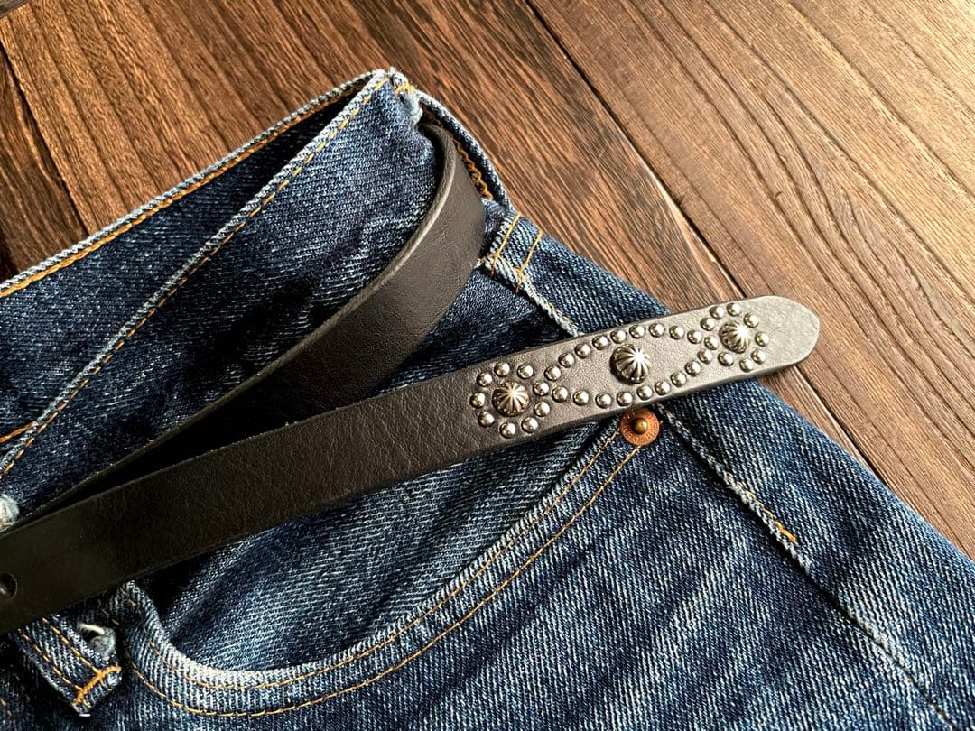 ナローロングベルト　シルバー　ミッスーリoval2 HTC CALEE