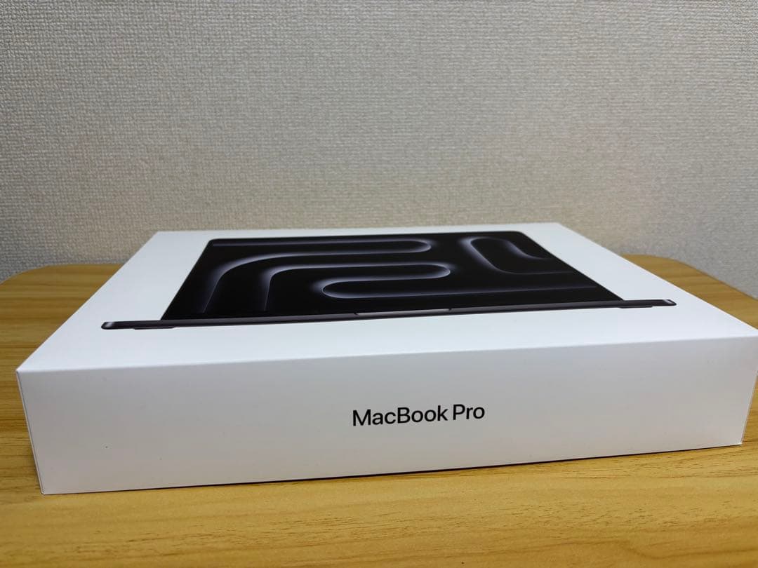 14インチ MacBook Pro M4チップ 512GB
