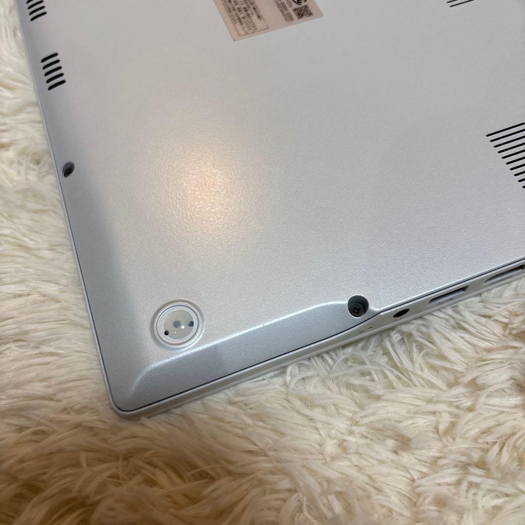 【美品】i5 LIFEBOOK UH08/E3 Intel xe GPU搭載！