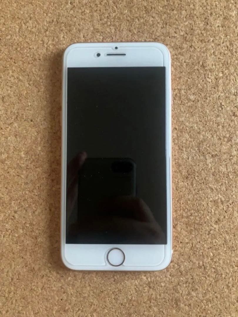 Apple iPhone8 ピンクゴールド