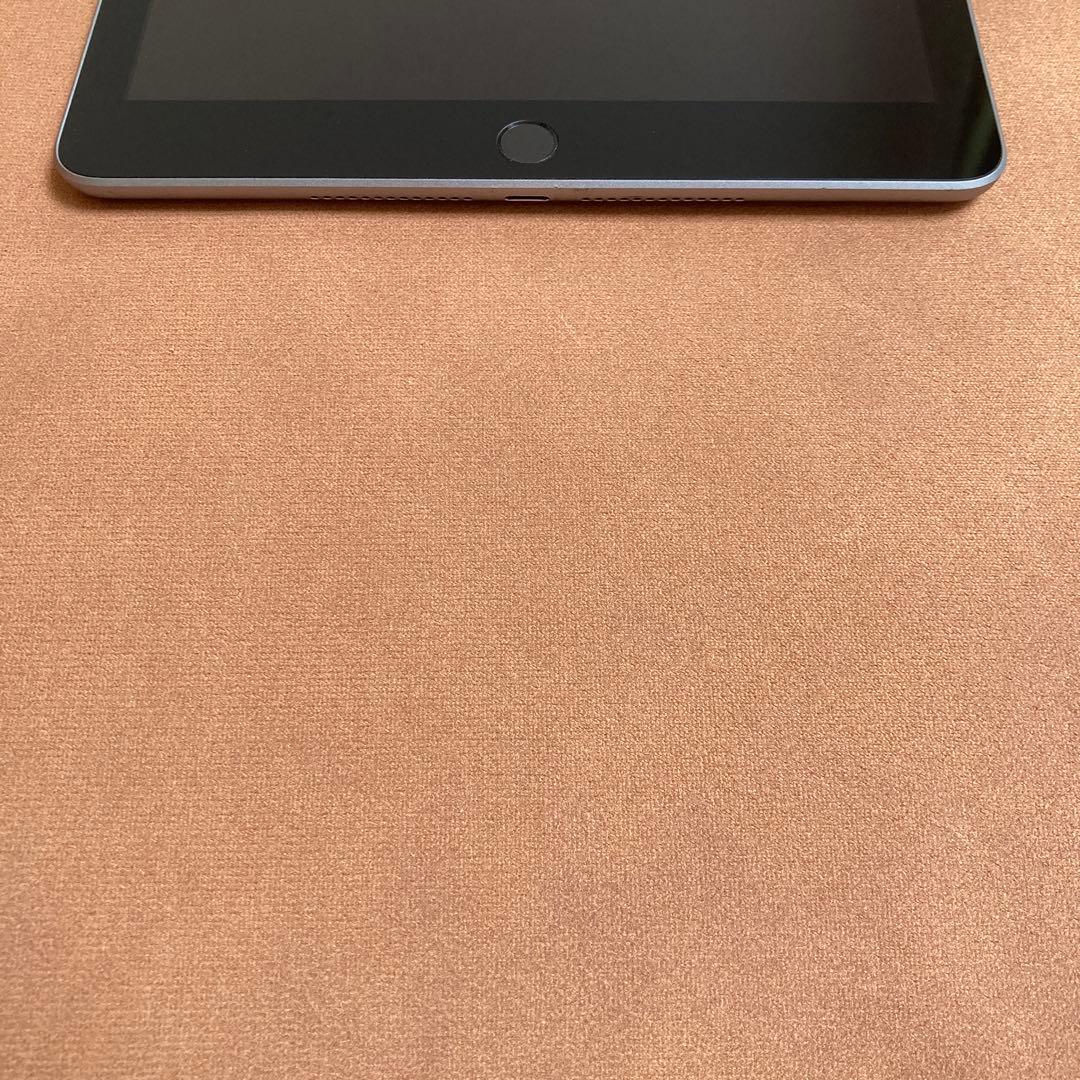 84【早い者勝ち】iPad6 第6世代 32GB WIFIモデル☆