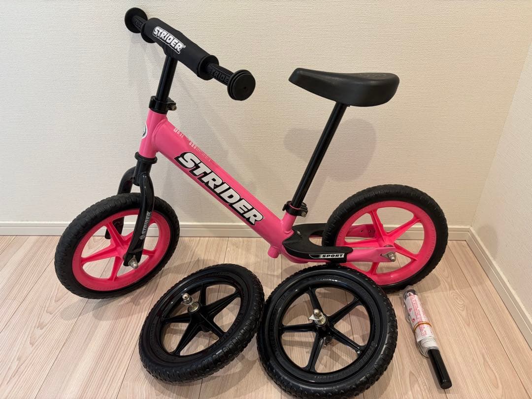 ストライダースポーツモデル 12インチ ピンク