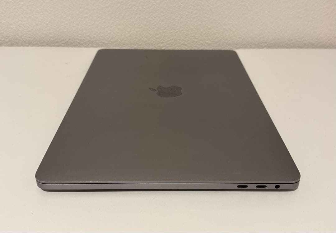 美品 Macbook Pro 2020 13インチ 初期化済