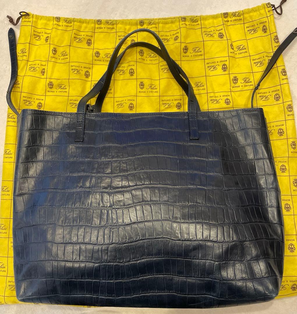 フェリージ　メンズトートバッグ　 エンボスレザー（クロコ型押し）