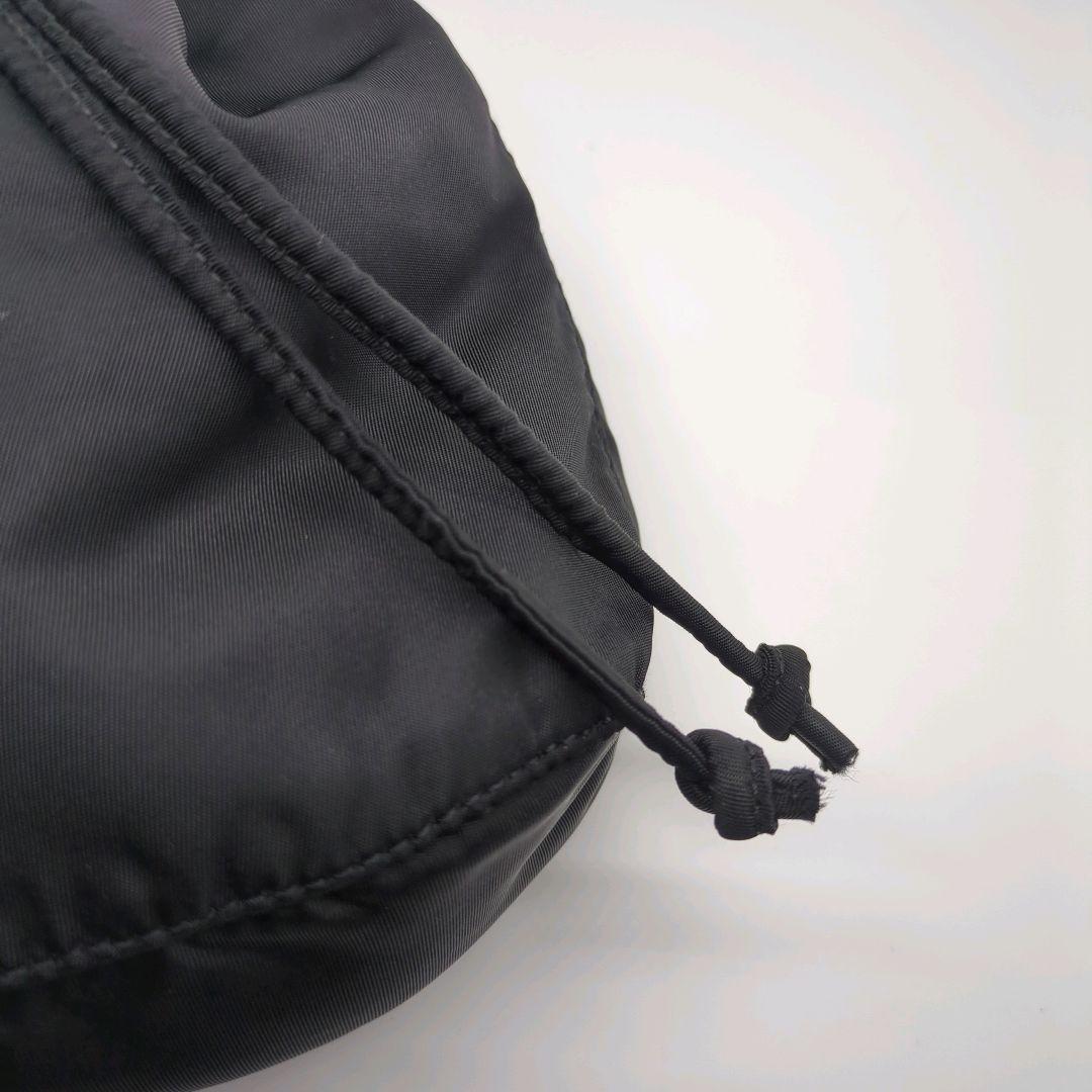 【良品・希少】プラダ☆ポーチ 三角プレート ナイロン テスート 巾着 ブラック