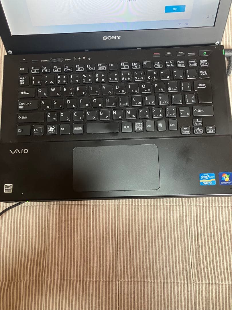 SONY SVS131B12N、13.3インチ、ノート型パソコン