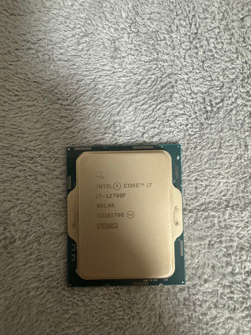 Intel Core i7-12700F CPU 本体