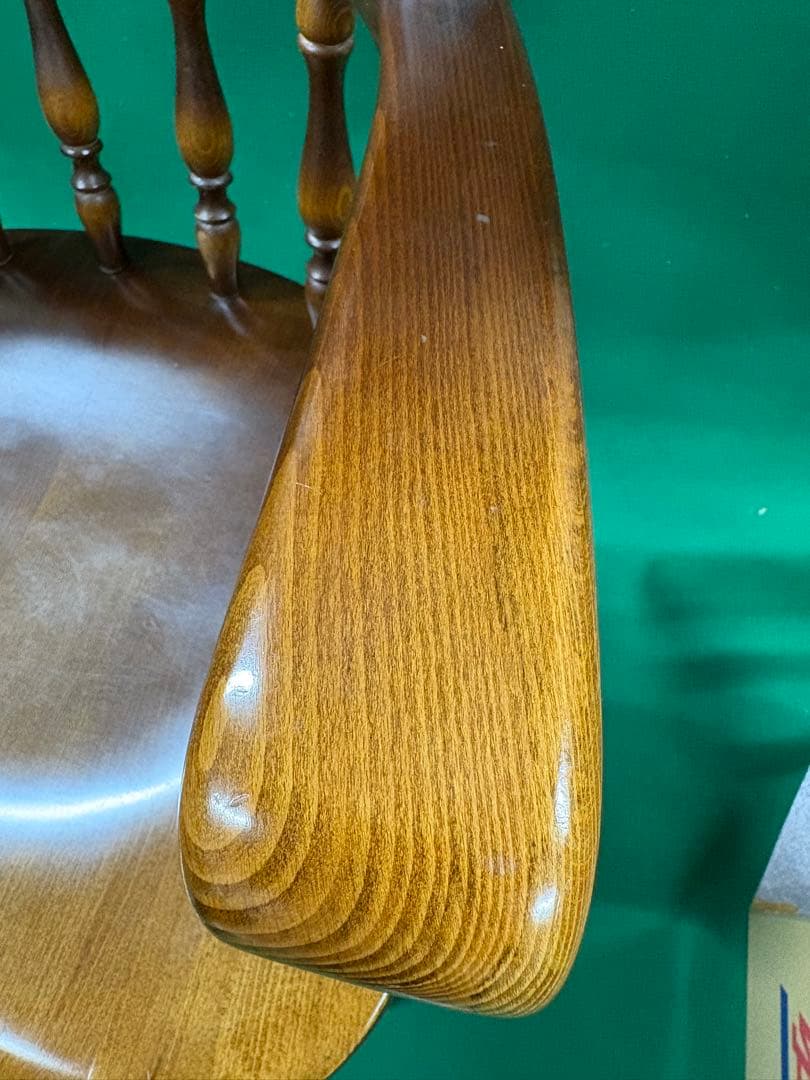 ②飛騨産業 キツツキマーク ウィンザーチェア アームチェア 椅子 イス 木製