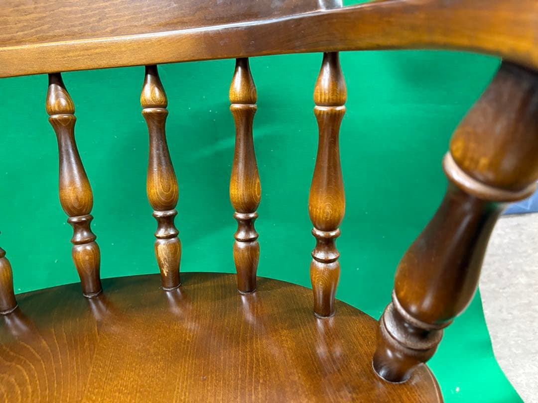 ②飛騨産業 キツツキマーク ウィンザーチェア アームチェア 椅子 イス 木製