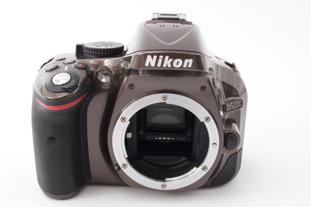美品✨Nikon D5200 標準レンズ　希少カラー　ブロンズ　スマホ転送可能