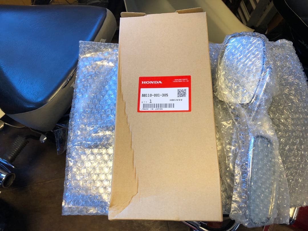ホンダスーパーカブC100左右ミラー　新品　未使用品