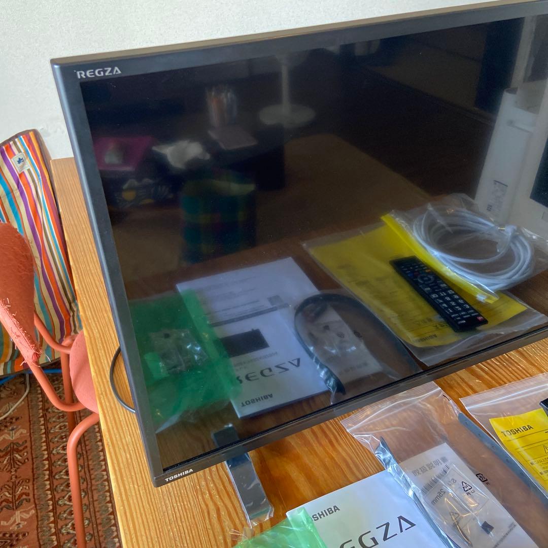 美品　2023年製　REGZA 東芝　32S24