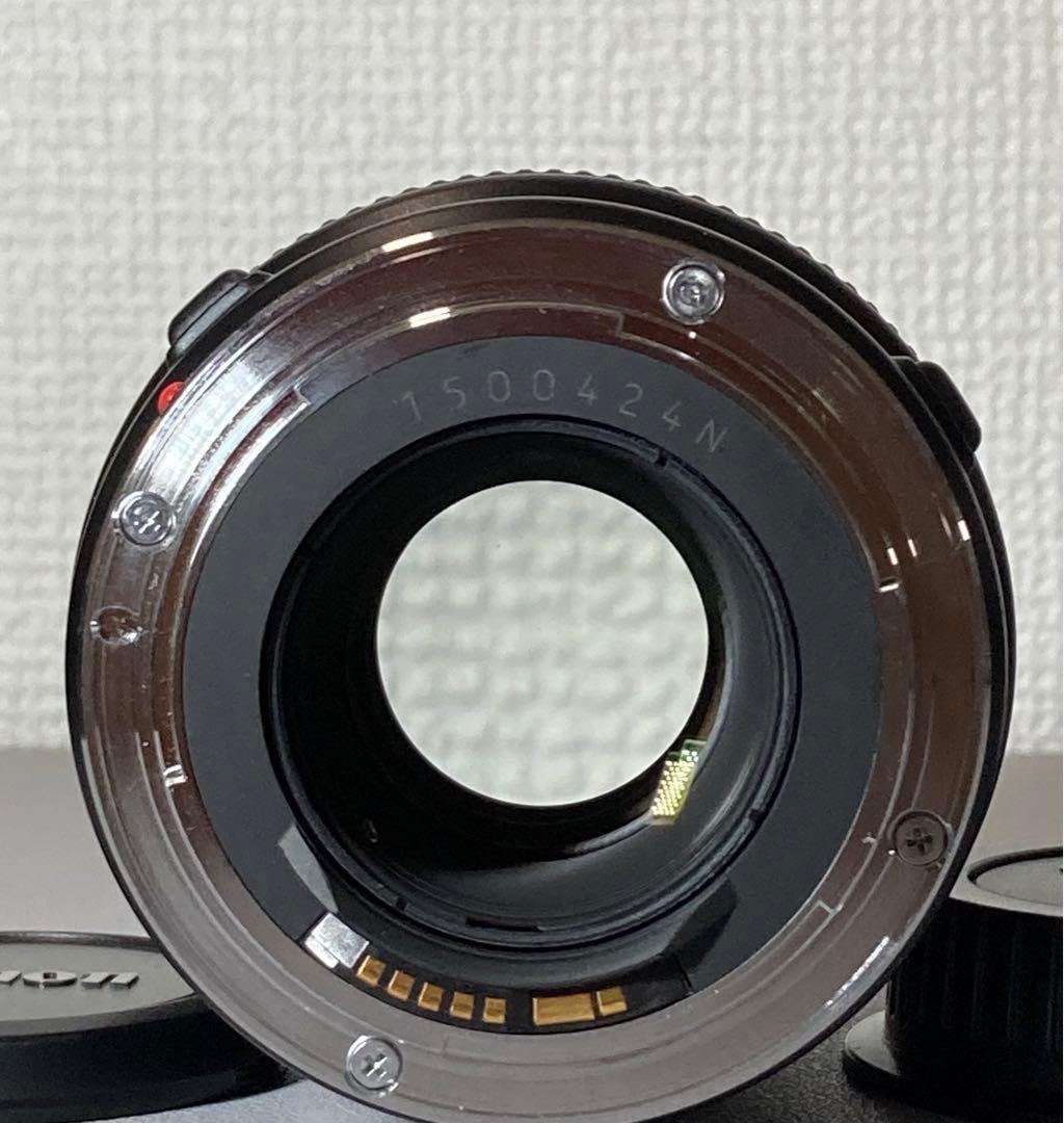 Canon MACRO 100mm EF 1:2.8 レンズ