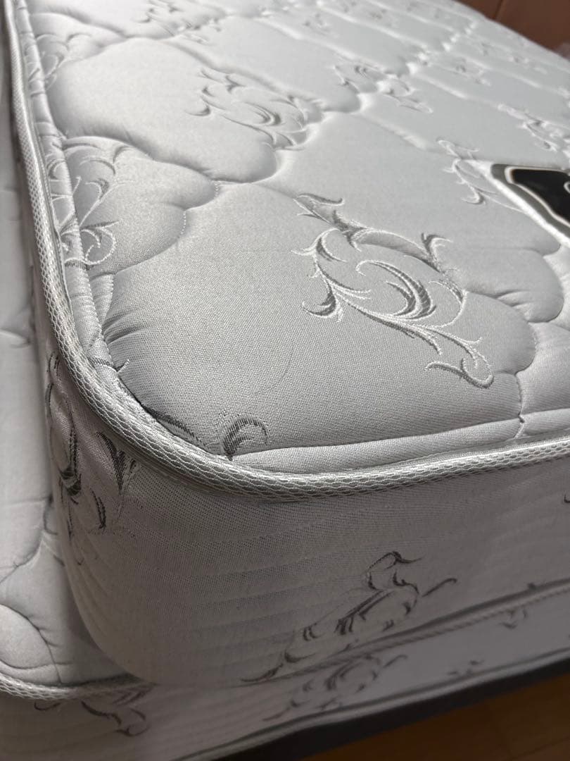 シモンズ　Beautyrest Twin collection シングル　1台分