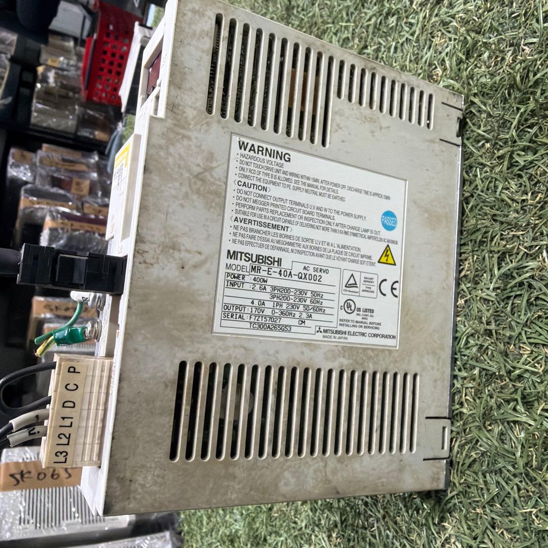 中古 三菱 AC サーボドライブ MR-E-40A-QX002 動作保証